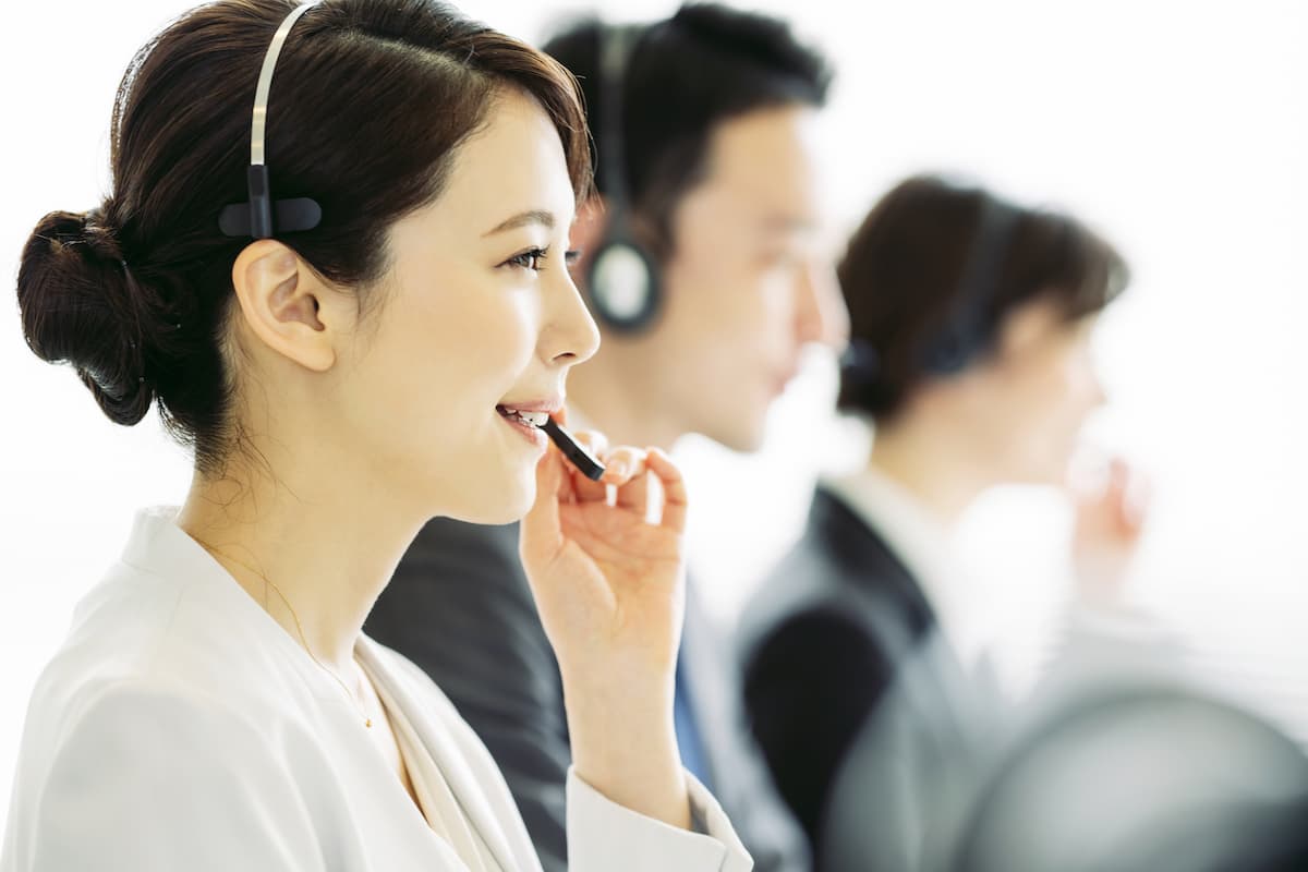 カスタマーサポート-w70